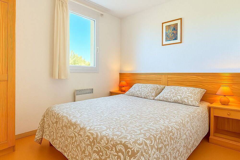 Entire apartment, Terrasse du Sud, 4 guests, Pool in Calvisson in Calvisson, Nimes region