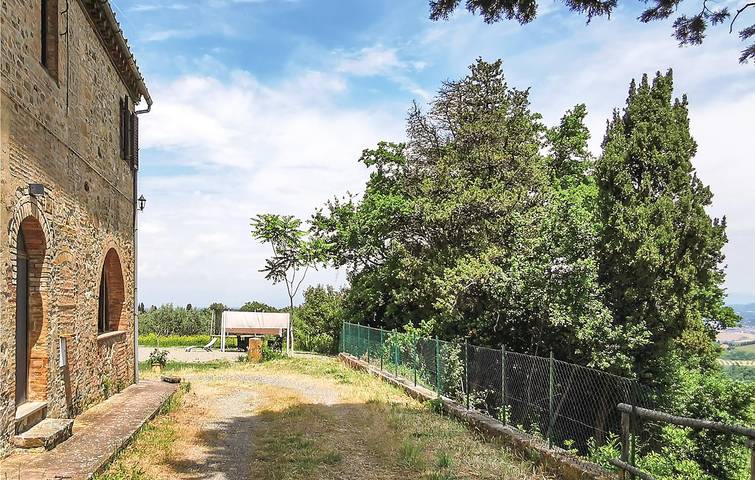 Location de vacances pour 12 personnes, avec terrasse et jardin, animaux acceptés à Montaione - 4