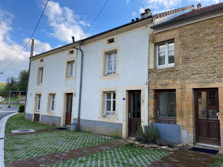 Holiday Home 'La Grande Maison' with Private Terrace, Private Garden and Wi-Fi in Ardennerna