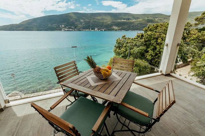 Apartament wakacyjny dla 2 osób, z taras i widok w Herceg Novi