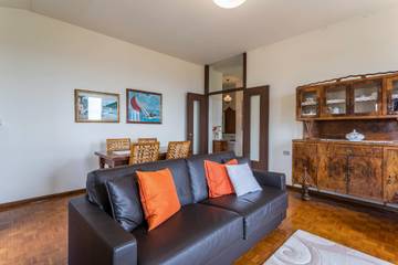 Vacation Rental for 4 Guests in Brunate, Lake Como, Picture 1
