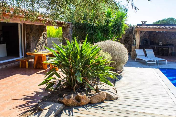 Location de vacances pour 6 personnes, avec jardin dans Sainte-Lucie de Porto-Vecchio - 3