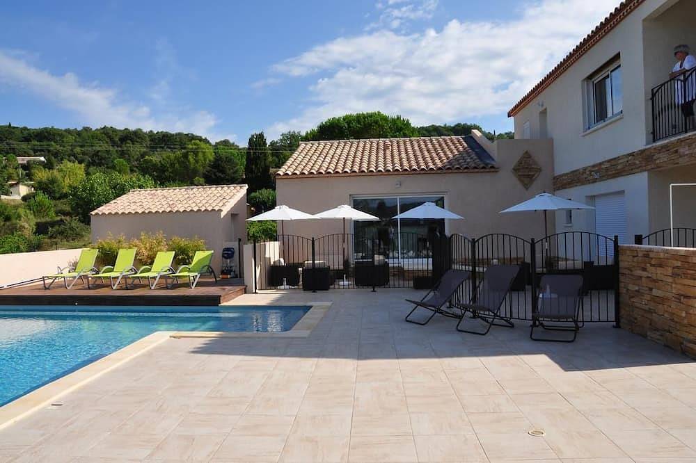 Casa de vacaciones \"Aiguéze\" en una residencia con piscina in Saint-Martin-d'Ardèche, Gorges de l’Ardèche