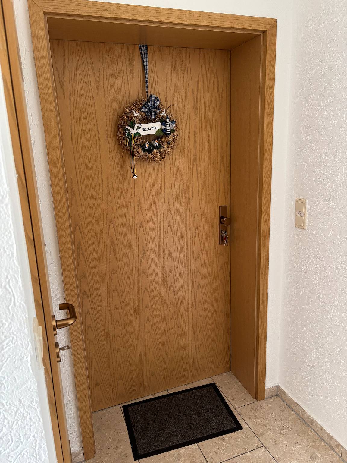 Ganze Wohnung, Ferienwohnung Charly mit privater Terrasse und kleinem Garten in Carolinensiel-Harlesiel, Wittmund