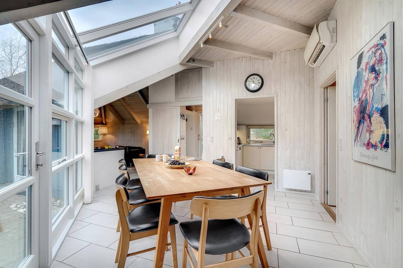 Stunning home in Vejers Strand w/ Wifi and 4 Bedrooms in Vejers Strand, Varde