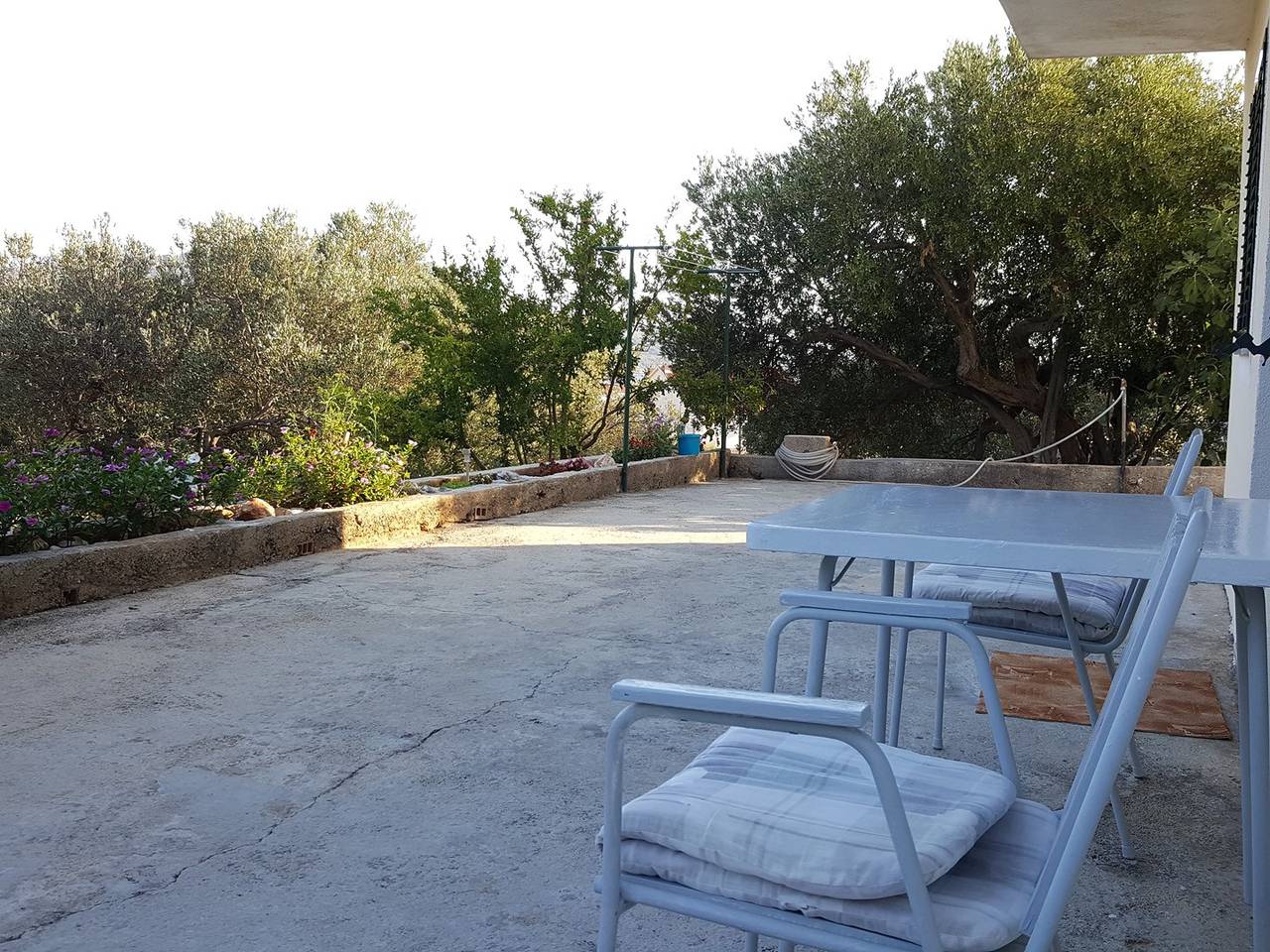 Ganze Wohnung, Ferienwohnung für 3 Personen mit Balkon/Terrasse in Primosten, Šibenik-Knin