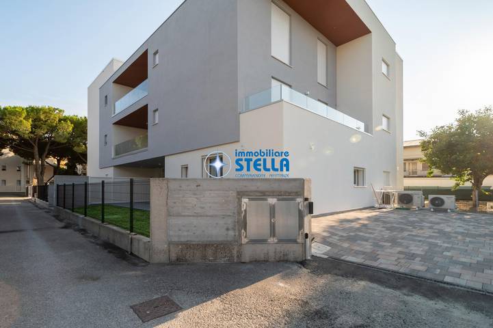 Appartamento intero, < Piazza Drago >/appartamento moderno [Park] in Lido di Jesolo, Jesolo Centro