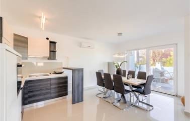 Ferienhaus für 10 Personen in Medulin, Südküste Istrien, Bild 3