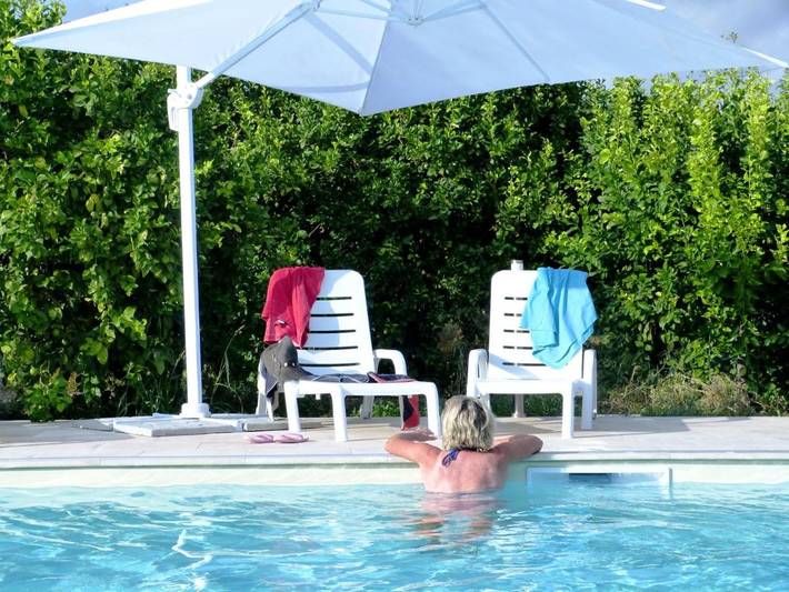 Location de vacances pour 2 personnes, avec vue ainsi que terrasse et piscine, animaux acceptés à Noto