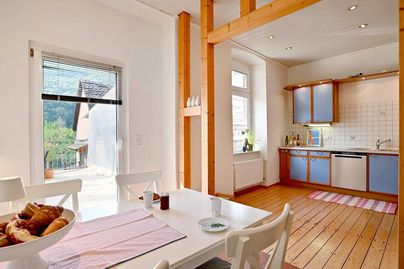Entire apartment, Apartment 'Auszeit' with Balcony and Wi-Fi in Pommern (Germany), Cochem-Zell