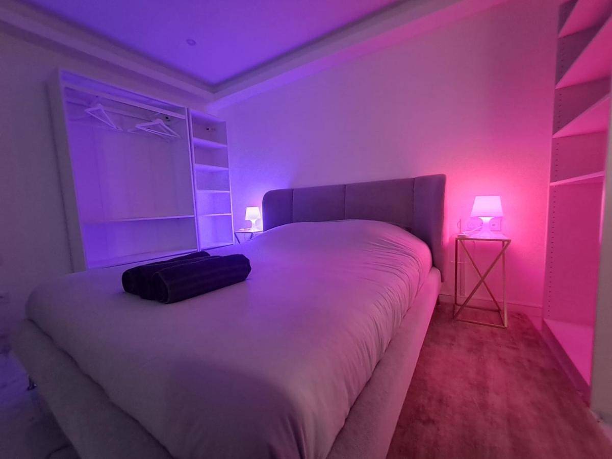 Appartement entier, One-Bedroom Apartment in Orly (Île de France), Val-de-Marne