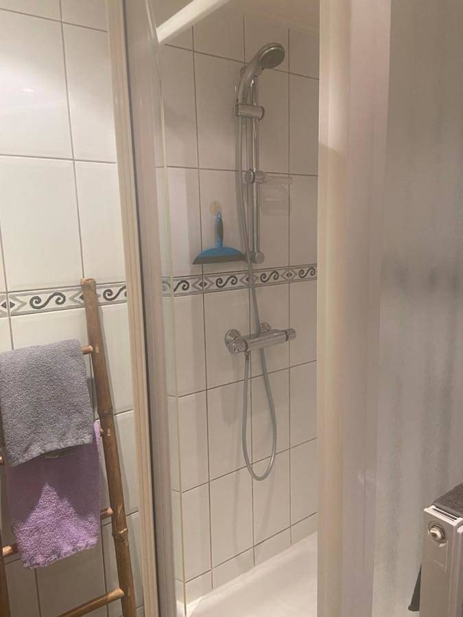 Standard Double Room with Shared Bathroom in Overpelt, Limbourg (Belgique)