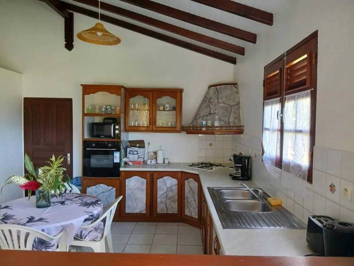 Location de vacances pour 7 personnes, avec jardin et terrasse à Petit-Bourg - 4