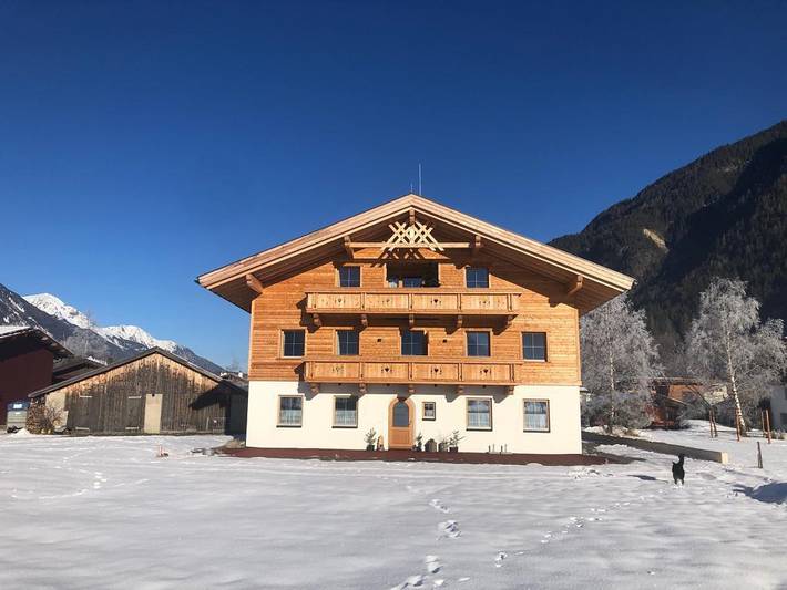 Ganze Ferienwohnung, Apart Enzian in Stubaier Alpen, Längenfeld