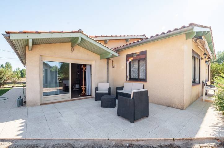 Location de vacances pour 6 personnes, avec terrasse, animaux acceptés à Eymet - 2