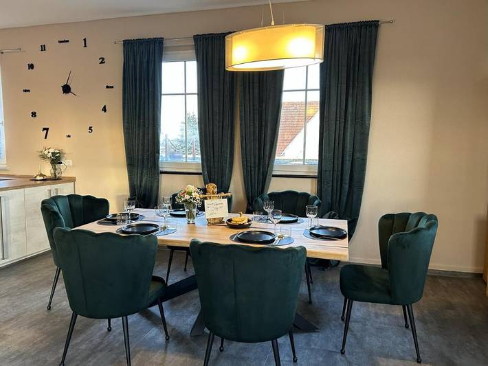 Ferienwohnung für 4 Personen, mit Balkon und Terrasse sowie Garten