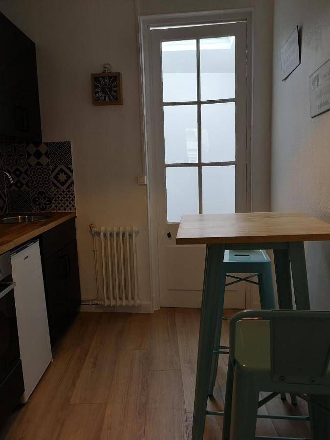 Appartement entier, Studio Apartment in Honfleur, Région de Lisieux