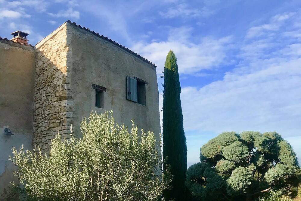 Character Haus, alte Scheune in Viens, Regionaler Naturpark Luberon