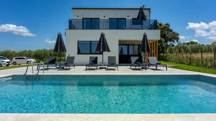 Villa pour 8 personnes, avec jardin et piscine à Selina - 2