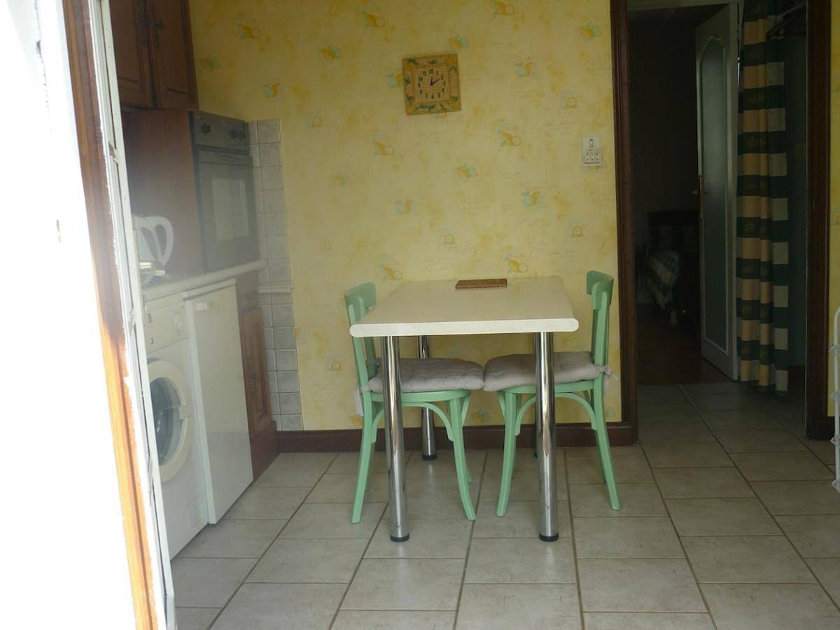 Appartement entier, Petunias in Vic-sur-Cère, Région d'Aurillac