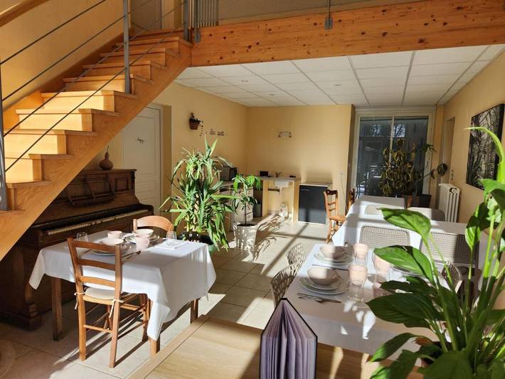 Gîte pour 5 personnes, avec jardin et vue, animaux acceptés à Saint-Maigrin - 2