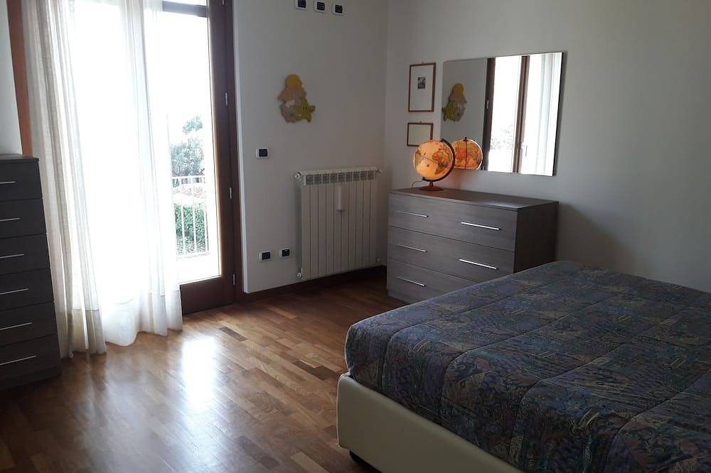Entire apartment, In Green Della Collina Abruzzo to two steps from the sea in Chieti Province