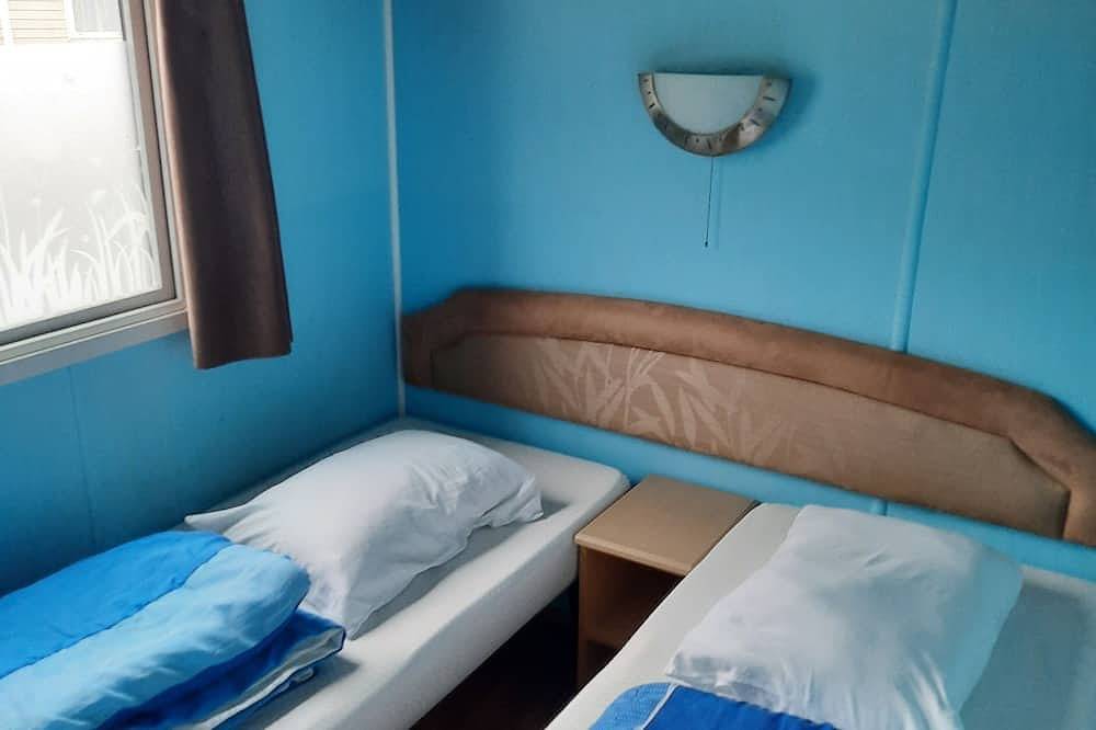 Mobil home de 47m2 avec wifi gratuit in Saint-Hubert-des-Biards, Région de Bayeux