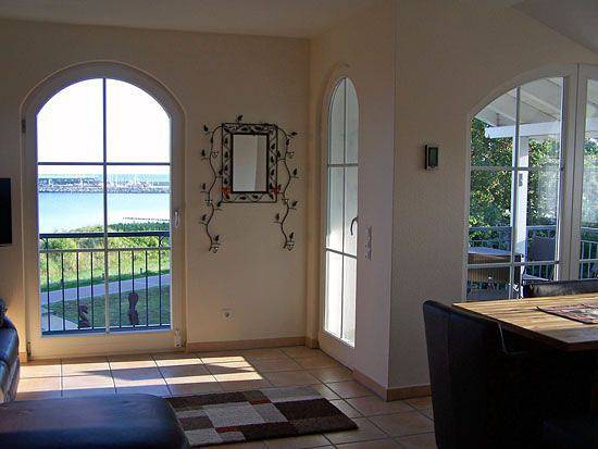 Apartamento entero, Direkt am Ostseesandstrand mit Meerblick!, Wlan, Waschmaschine, bis 5 Personen in Hauptstrand Glowe, Glowe
