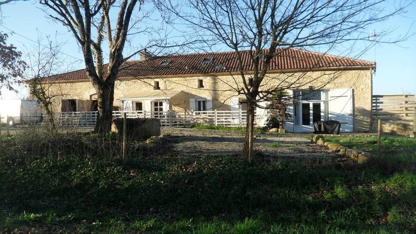 Gîte pour 8 personnes, avec jardin