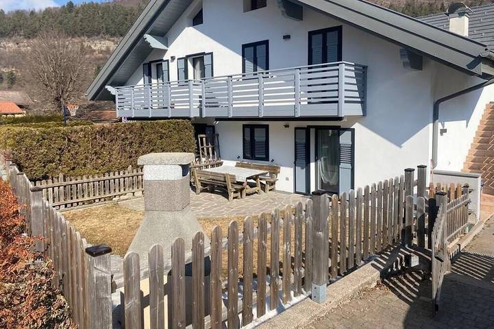 Ferienhaus für 6 Personen, mit Balkon und Garten in Tesero