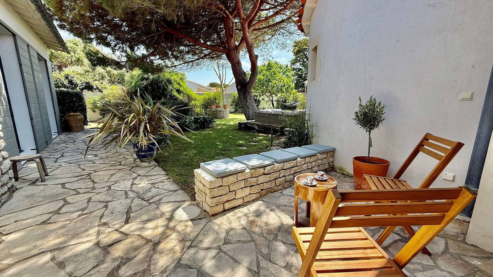 Apartamento vacacional entero, Superb villa with garden - parking near the beach in La Couarde-sur-Mer, Isla de Ré