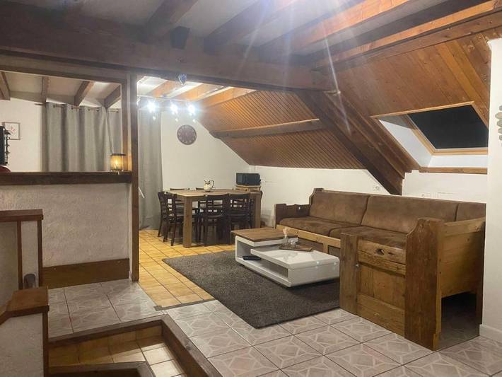 Gîte pour 8 personnes, avec balcon à Moye (Haute-Savoie) - 3