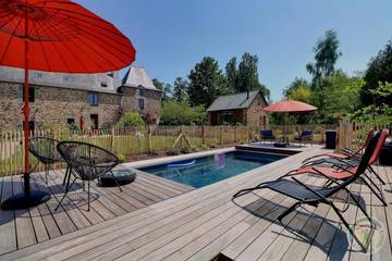 Chambre d’hôte pour 4 personnes, avec jacuzzi ainsi que piscine et jardin en Ille-et-Vilaine