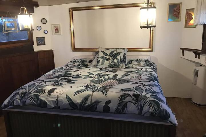 Péniche pour 2 personnes, avec terrasse, animaux acceptés en Provence-Alpes-Côte d'Azur - 3