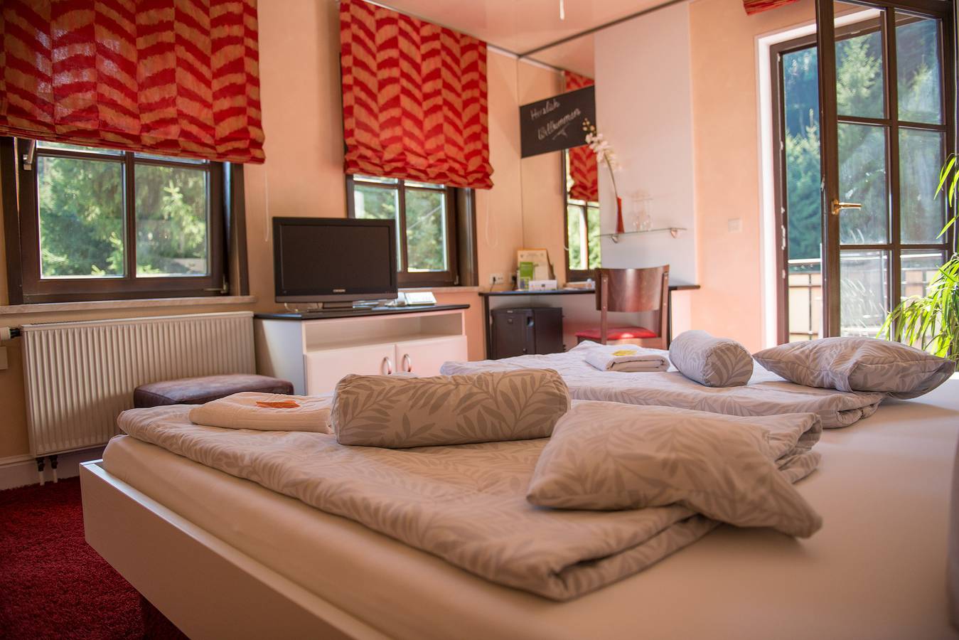 Ganze Ferienwohnung, Flair Waldhotel-Restaurant Mellestollen - Ferienwohnung in Saalfeld, Saalfeld/Saale