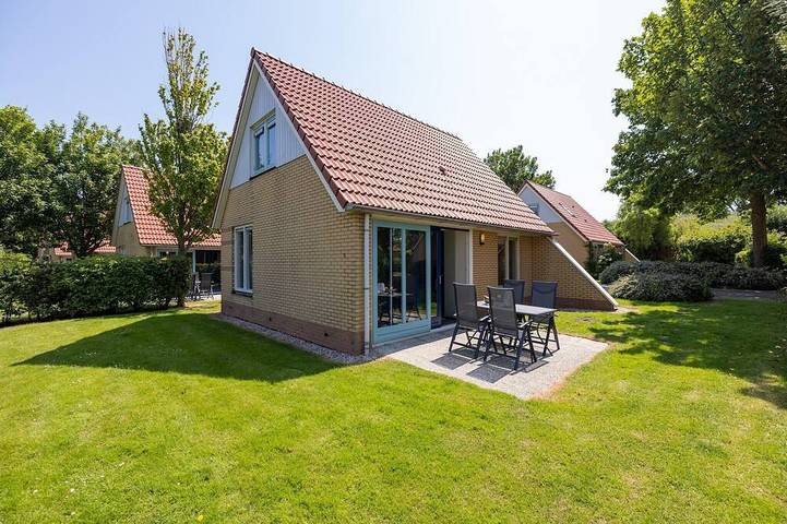 Ferienhaus für 7 Personen, mit Terrasse und Garten sowie Pool in Andijk