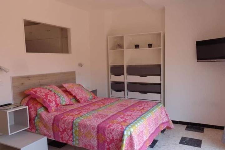 Gîte pour 2 personnes, avec terrasse à Montbolo - 2