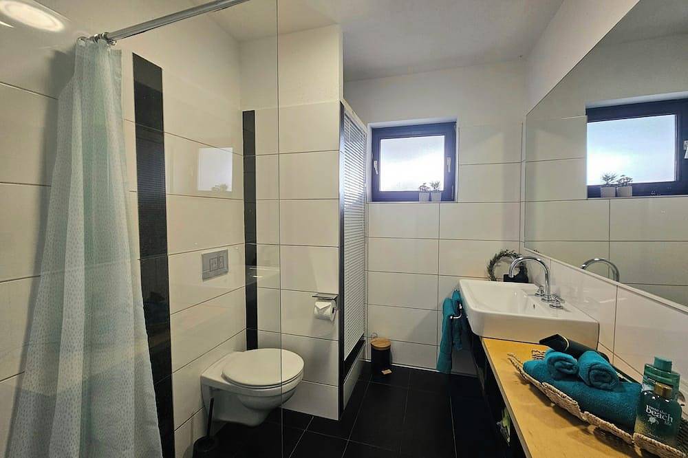 Ganze Wohnung, Ferienwohnung (79qm) mit schöner Terrasse in Fulda, Rhön-Hessen