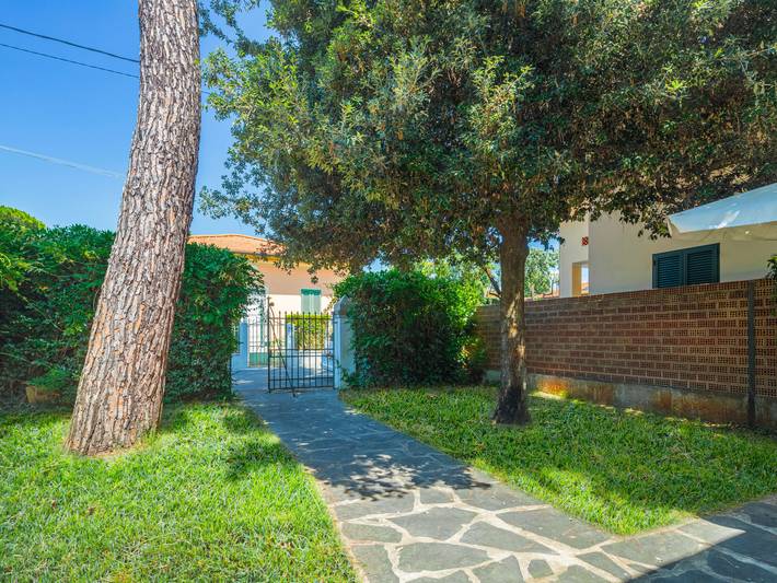 Ferienhaus für 6 Personen, mit Terrasse und Garten in Marina di Pietrasanta - 2
