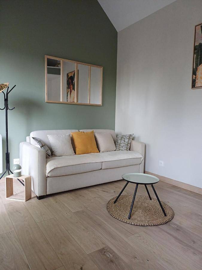 Gîte pour 2 personnes, avec terrasse à Thiers-sur-Thève