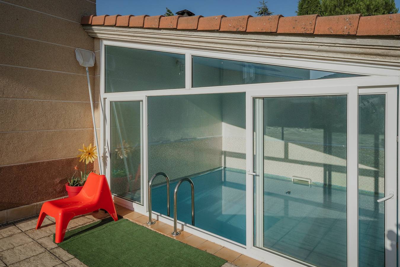 Casa Rural San Pelayo en Burgos: 5 Habitaciones, Piscina y Vistas a la Montaña in San Millán de Lara, Provincia de Burgos