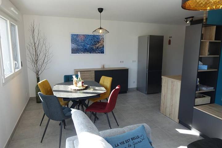 Gîte pour 5 personnes, avec Terrasse et Vue à Saint-Laurent-en-Grandvaux - 2