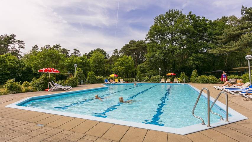 Ferienhaus für 4 Personen, mit Terrasse und Garten sowie Sauna und Pool in Markelo