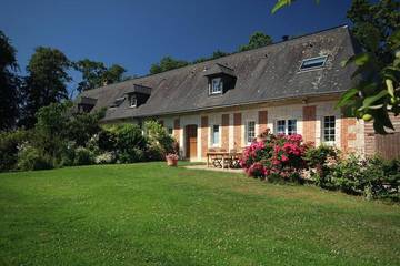 Gîte pour 6 personnes, avec jardin à Saint-Sauveur-d'Émalleville