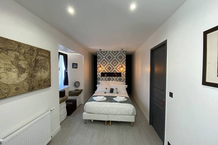 Location de vacances pour 12 personnes, avec sauna ainsi que jardin et jacuzzi à Saint-Urcize - 3