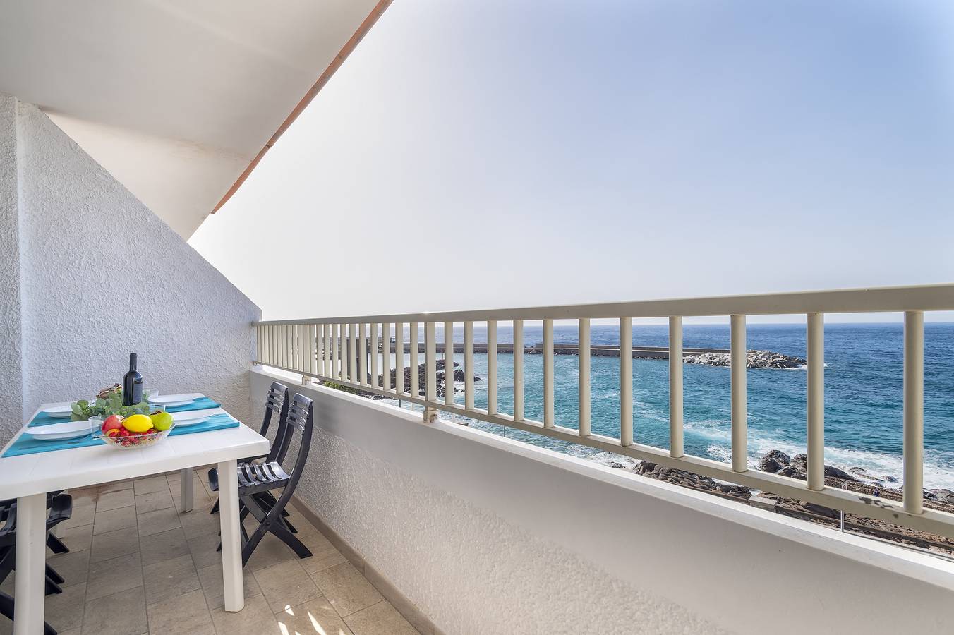 Appartamento intero, Appartamento 'La Marina Beach House' con vista mare, balcone e aria condizionata in Castelsardo, Provincia di Sassari