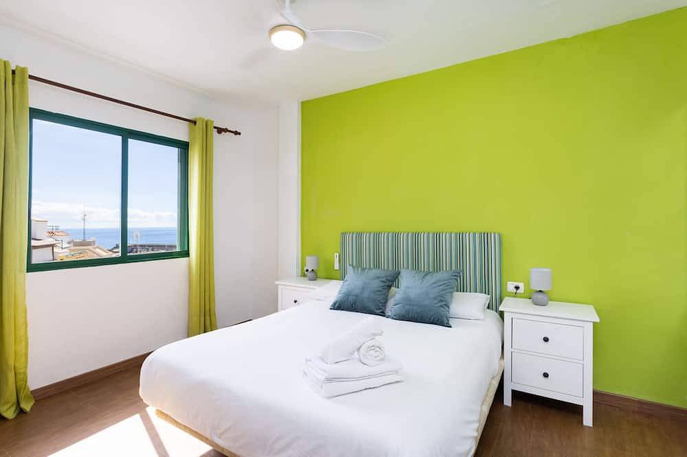 Apartamento entero, Nice 2 bd apartment by the sea in Playa San Juan in Playa de San Juan (Guía de Isora), Guía de Isora