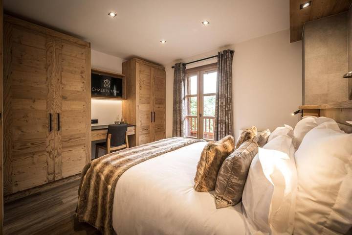 Chambre d’hôte pour 2 personnes, avec jardin ainsi que jacuzzi et sauna dans Courchevel 1300 (Le Praz) - 4