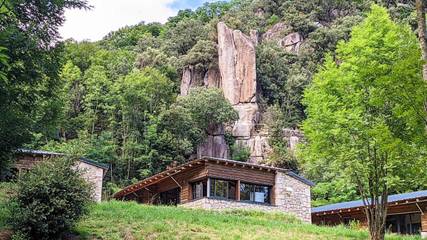 Gîte pour 6 personnes, avec jardin ainsi que terrasse et vue à Pied-de-Borne