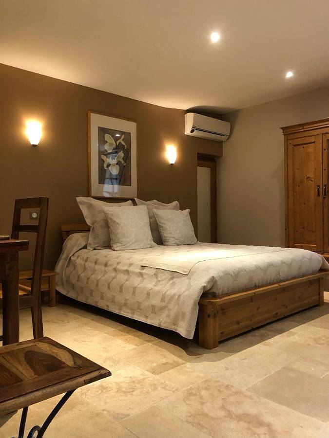 Location de vacances pour 2 personnes, avec jardin à Loriol-du-Comtat - 2